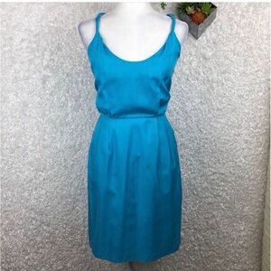 Banana Republic Blue
Dress silk and cotton size 8 petite has pockets